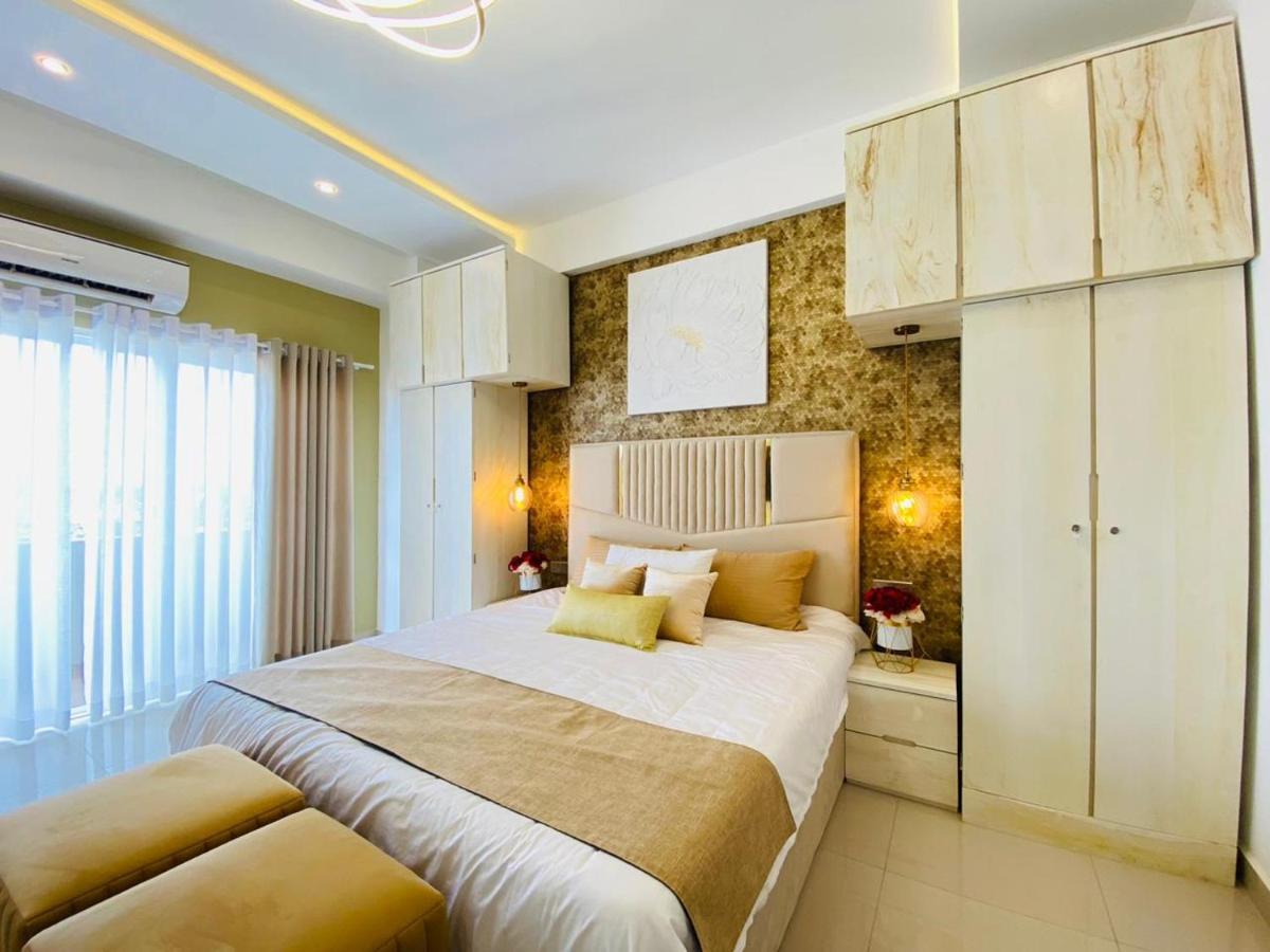 Ocean Breeze - Udaya Luxury Apartments Negombo Bagian luar foto