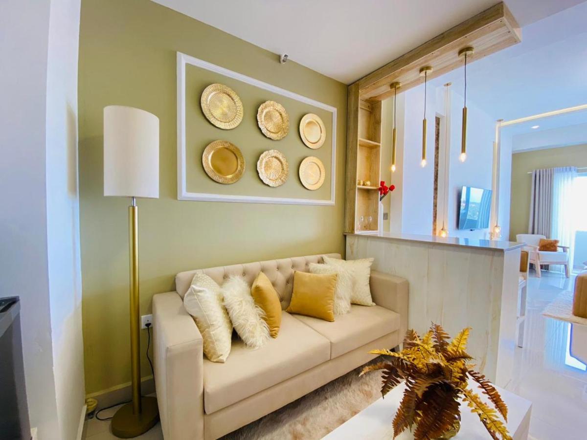 Ocean Breeze - Udaya Luxury Apartments Negombo Bagian luar foto