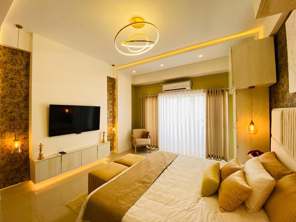 Ocean Breeze - Udaya Luxury Apartments Negombo Bagian luar foto